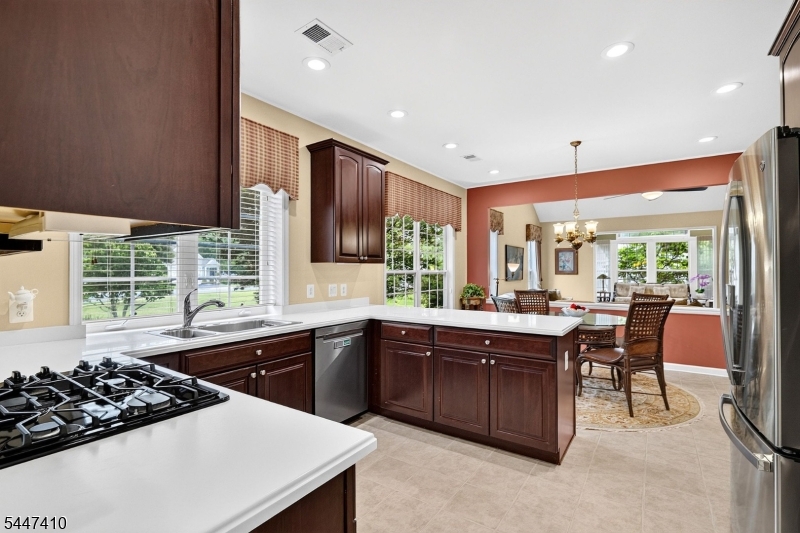 SOMERSET RUN - Residential