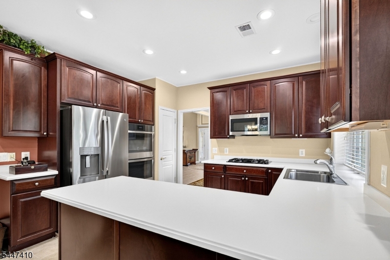 SOMERSET RUN - Residential