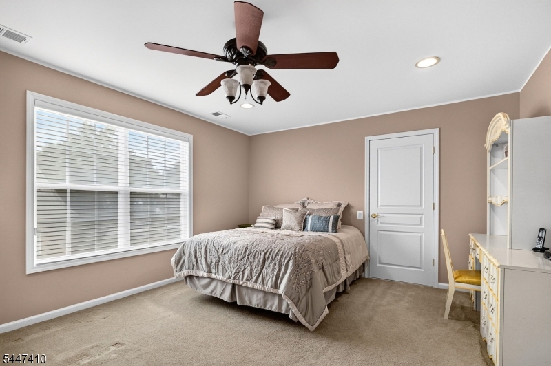SOMERSET RUN - Residential