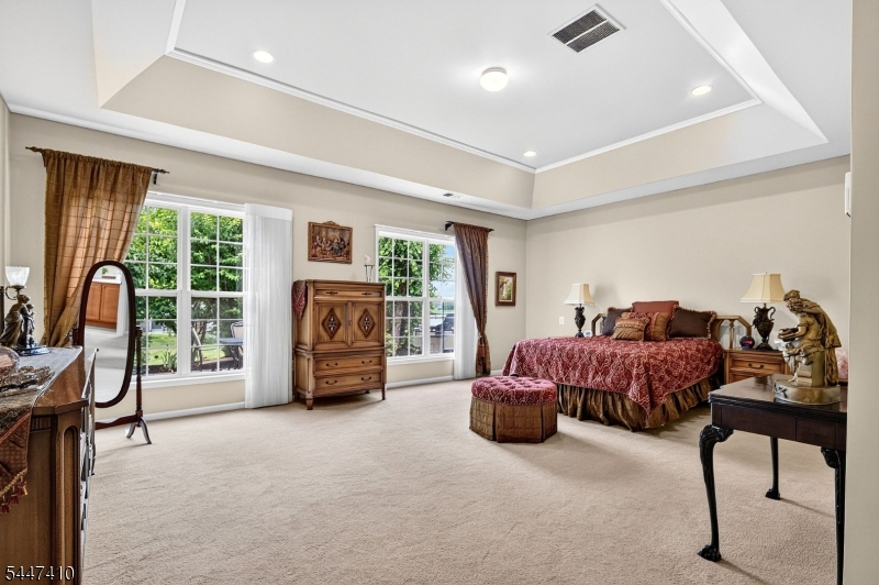 SOMERSET RUN - Residential