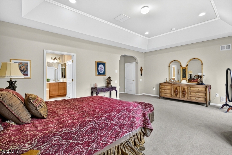 SOMERSET RUN - Residential