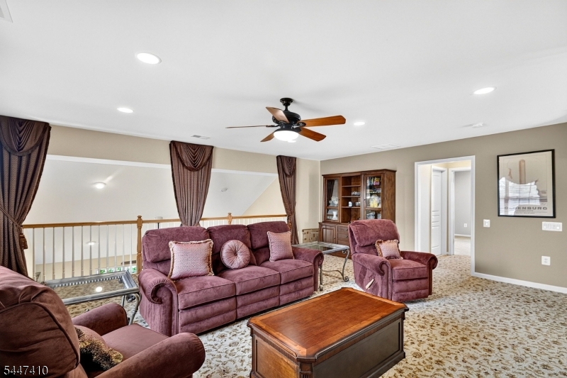 SOMERSET RUN - Residential