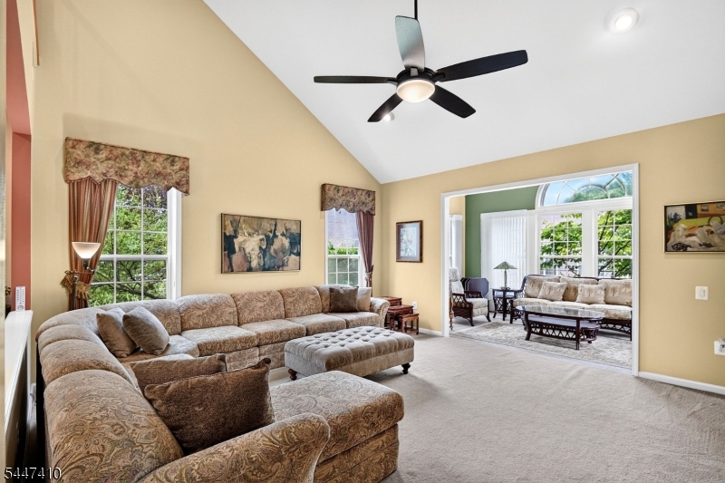 SOMERSET RUN - Residential