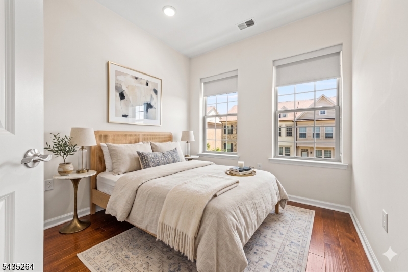Livingston Square - Residential
