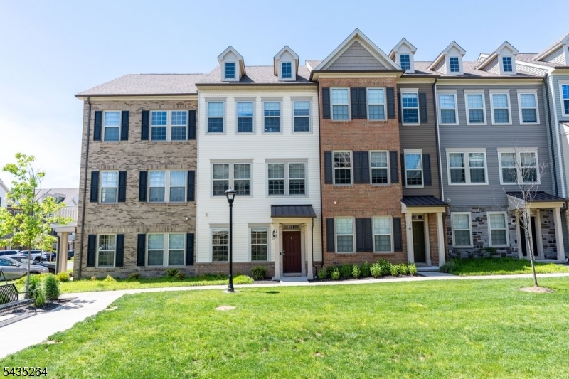 Livingston Square - Residential