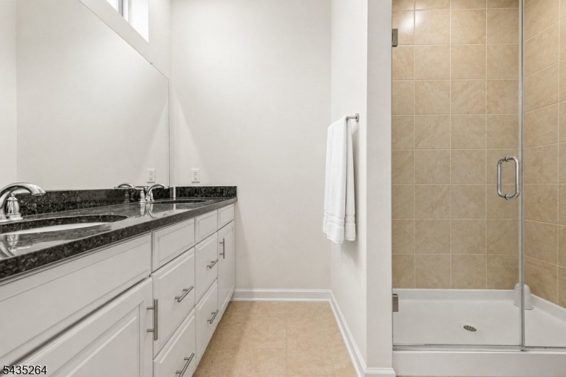 Livingston Square - Residential