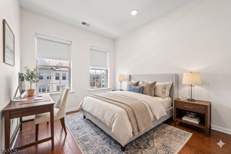 Livingston Square - Residential