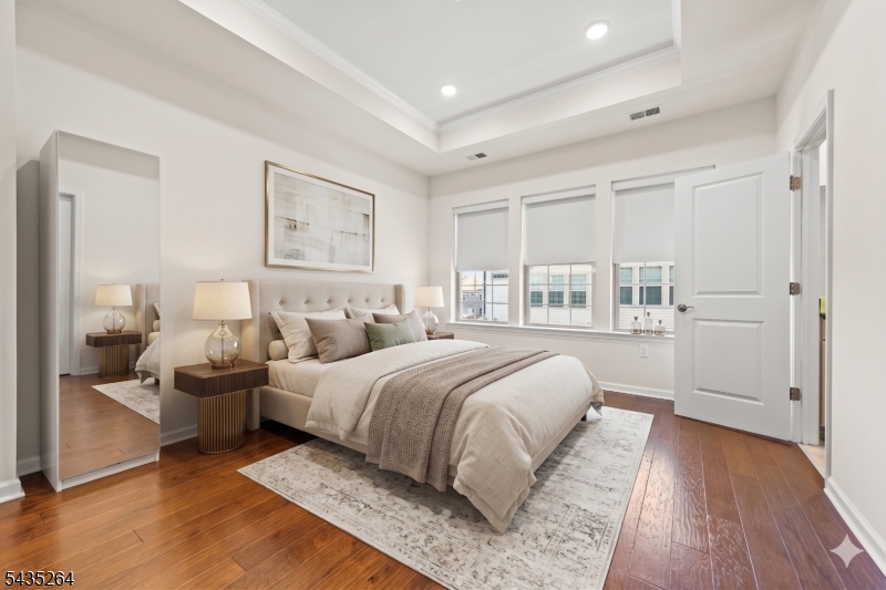 Livingston Square - Residential