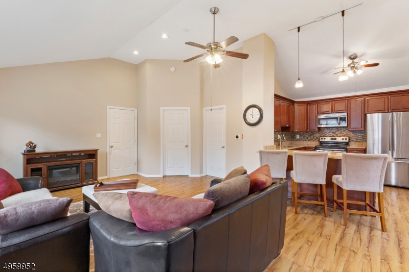 White Meadow Lake - Residential Lease