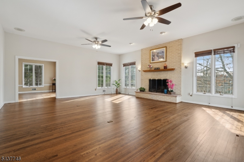 Paramount Estates - Residential
