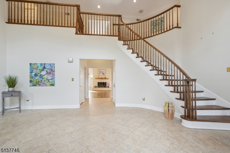 Paramount Estates - Residential