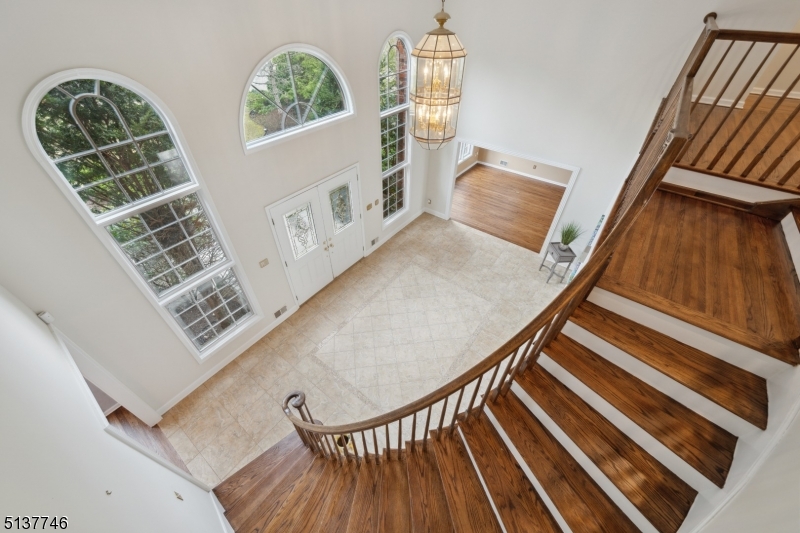 Paramount Estates - Residential