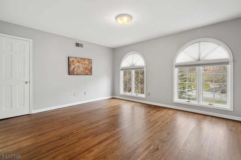 Paramount Estates - Residential