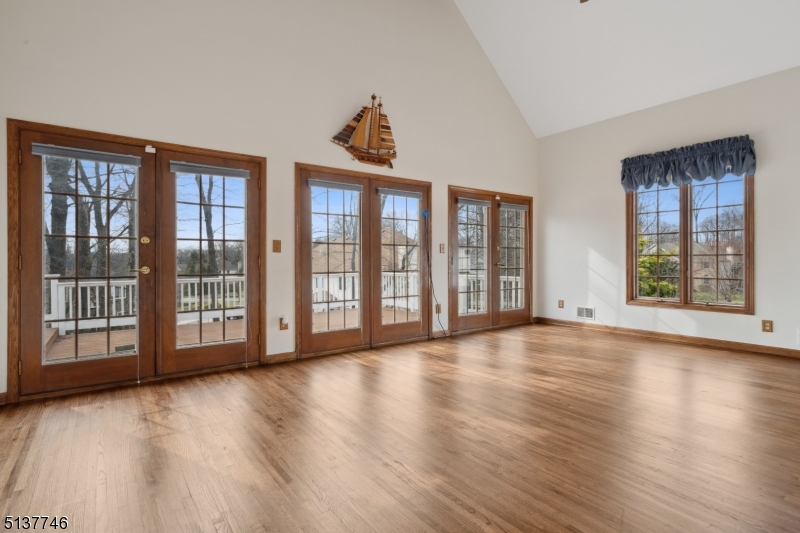 Paramount Estates - Residential