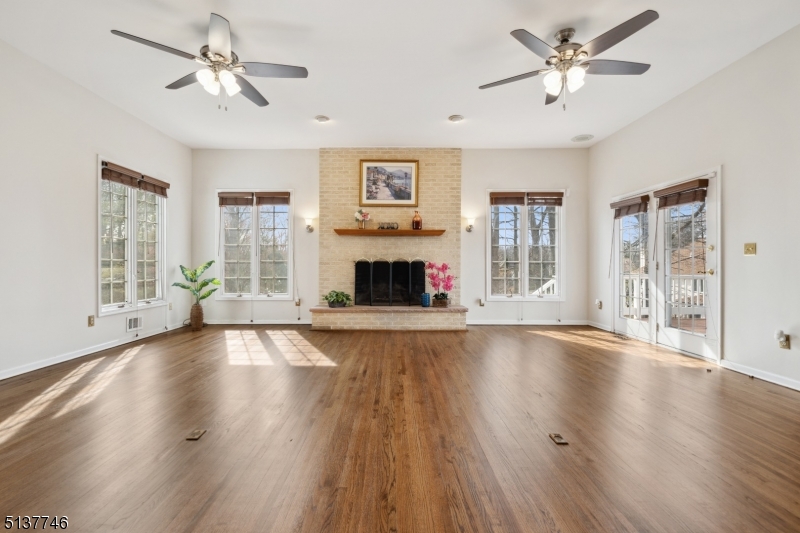 Paramount Estates - Residential