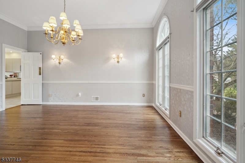 Paramount Estates - Residential