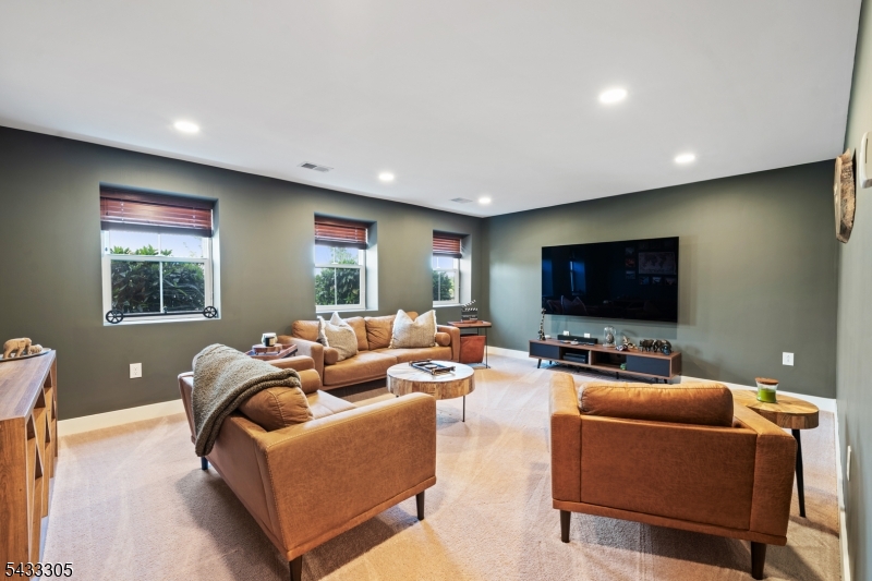 Montgomry Crossing - Residential