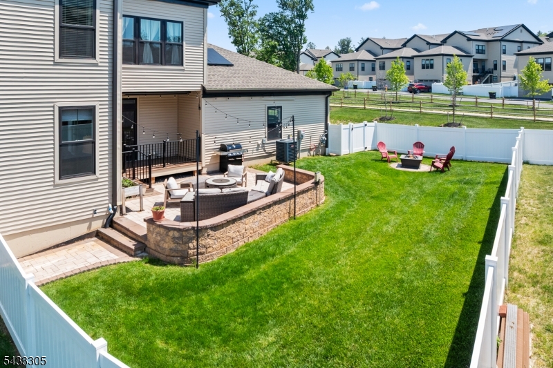 Montgomry Crossing - Residential