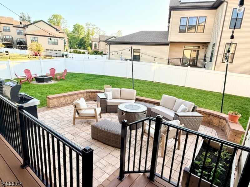 Montgomry Crossing - Residential