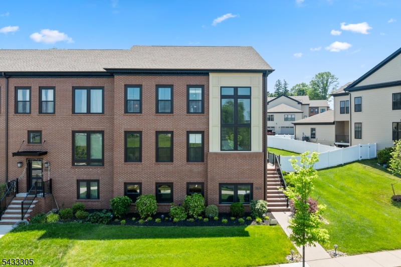 Montgomry Crossing - Residential