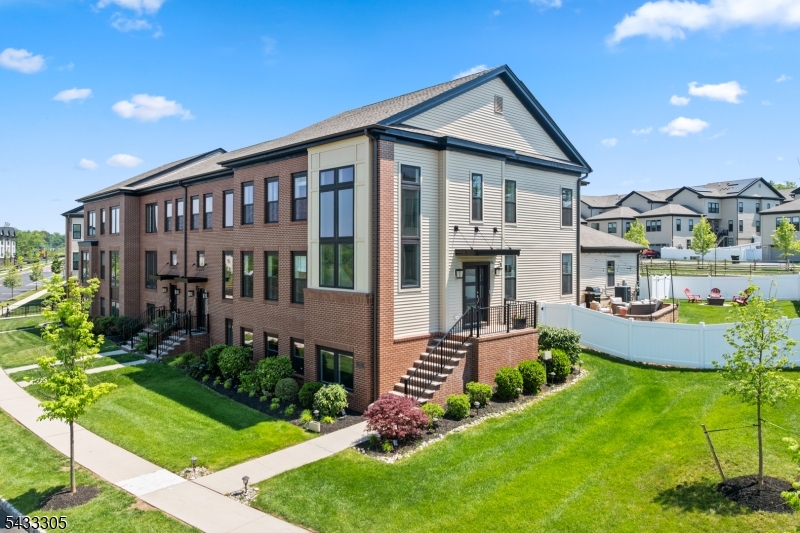 Montgomry Crossing - Residential