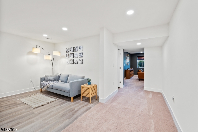Montgomry Crossing - Residential