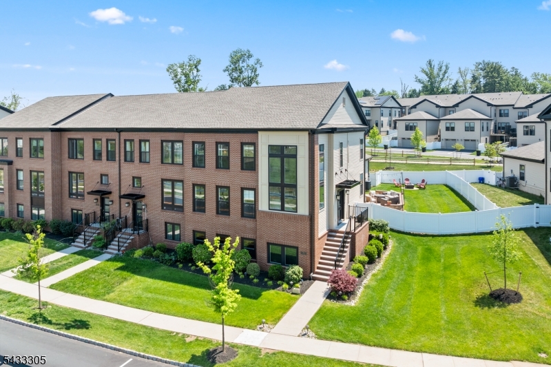 Montgomry Crossing - Residential