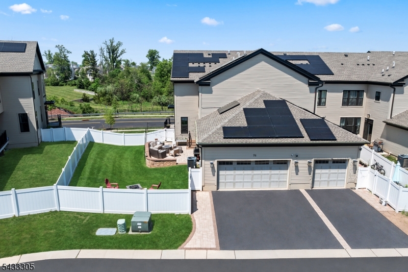 Montgomry Crossing - Residential