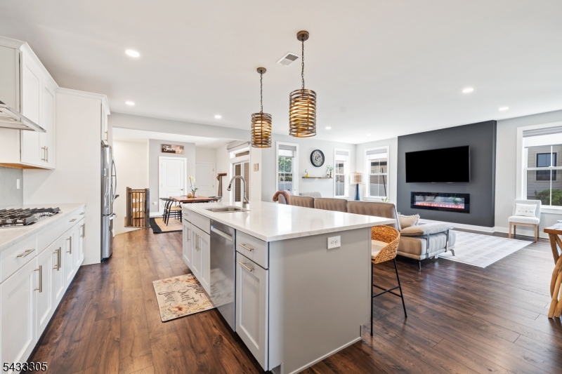 Montgomry Crossing - Residential