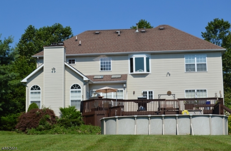 POETS PEAK - Residential