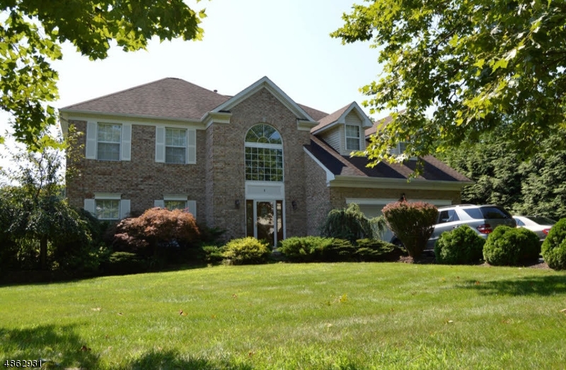 POETS PEAK - Residential