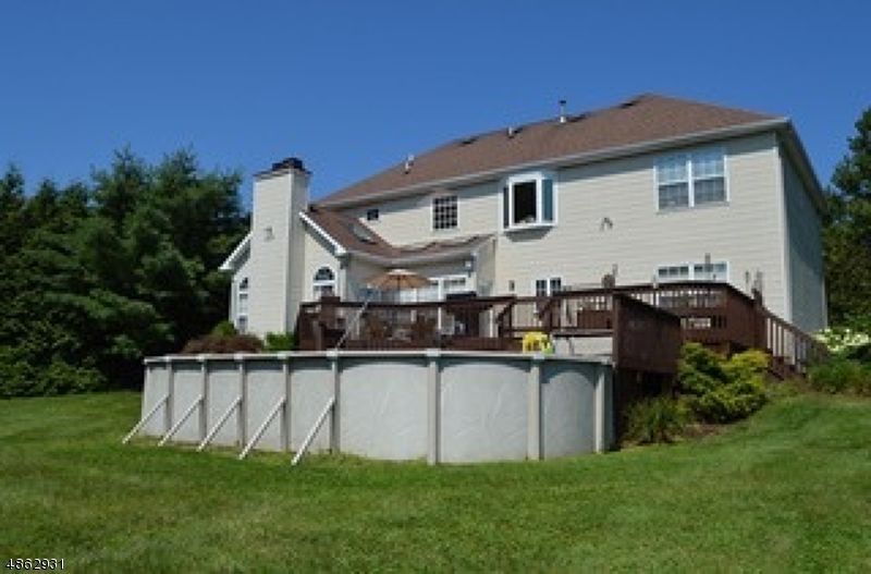 POETS PEAK - Residential