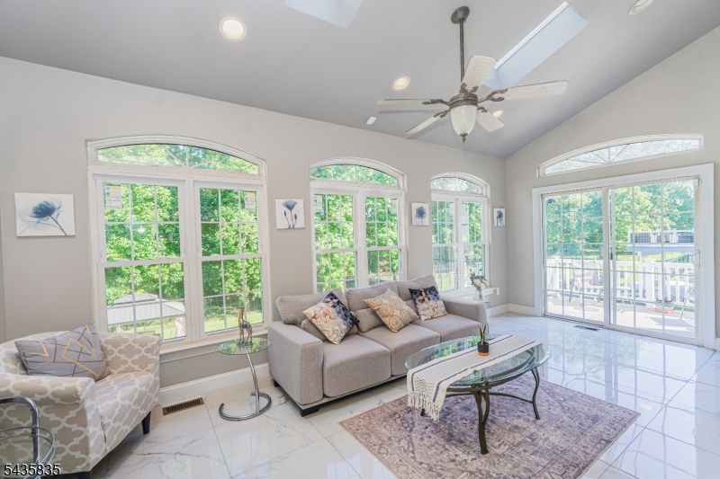 Glen Eyre - Residential
