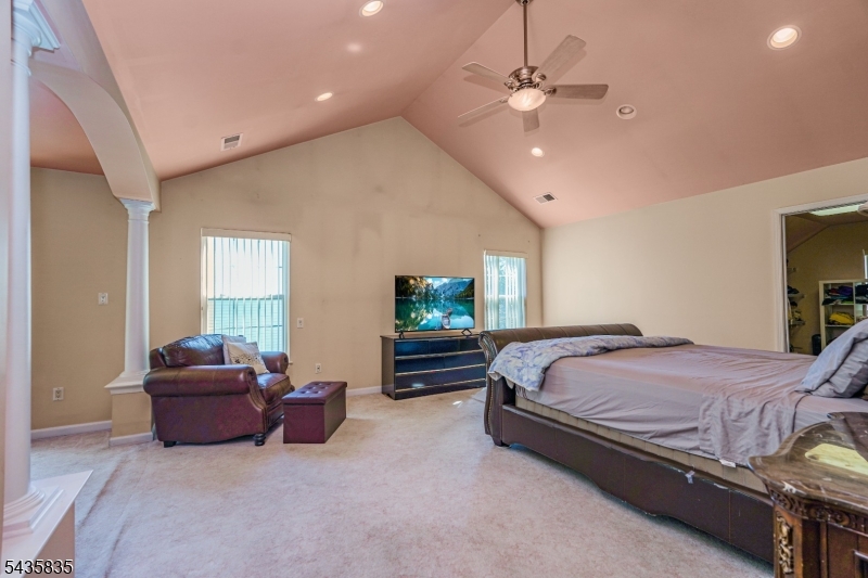 Glen Eyre - Residential