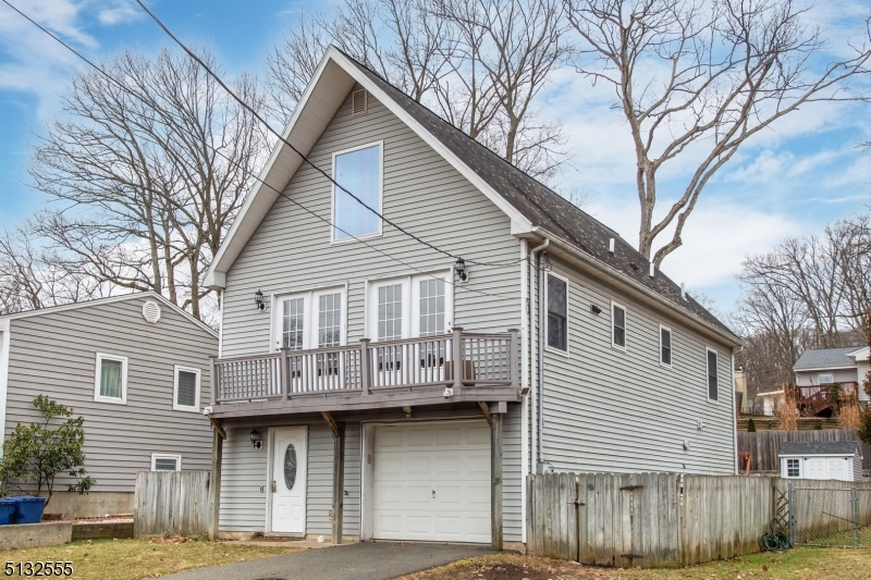 White Meadow Lake - Residential