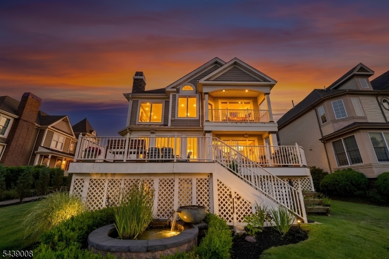 Lighthouse Bay - Residential