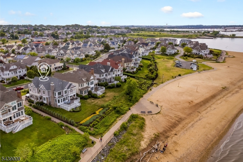 Lighthouse Bay - Residential