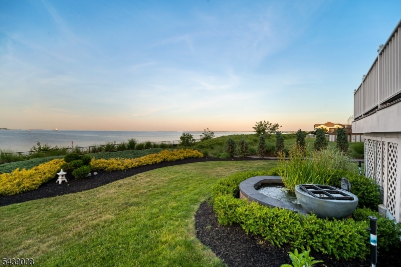 Lighthouse Bay - Residential
