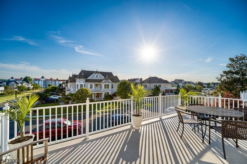 Lighthouse Bay - Residential
