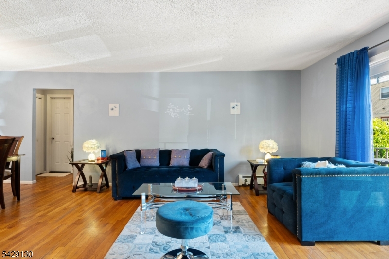 Whitestone Garden - Residential