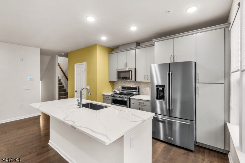Somerville Station - Residential