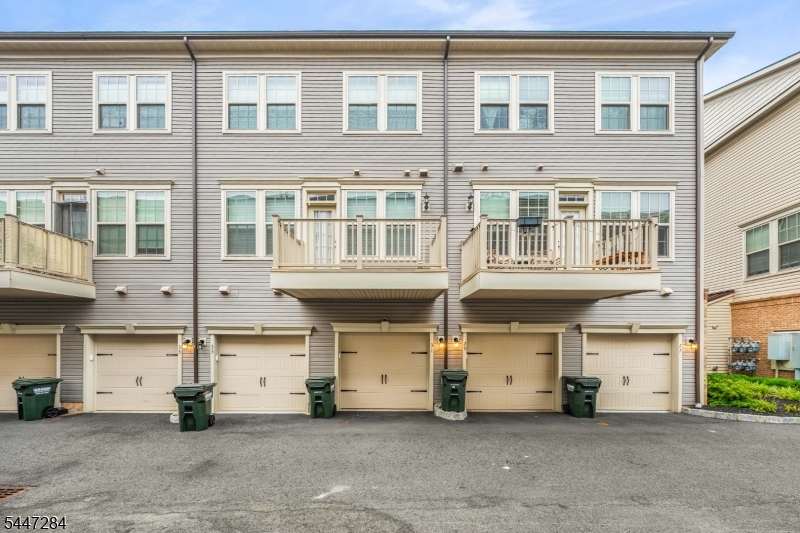 Somerville Station - Residential
