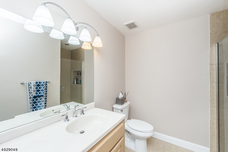 Pompton Village - Residential Lease