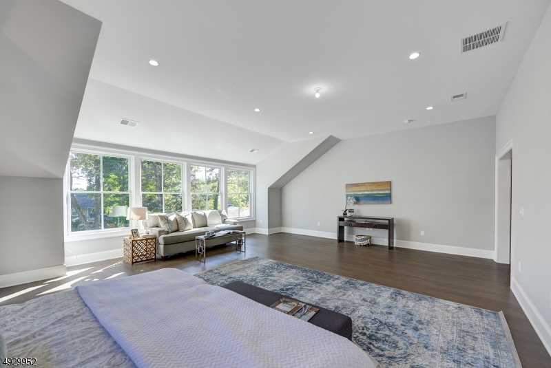 Old Short Hills - Residential