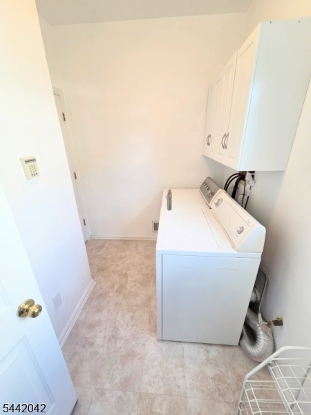 White House Station - Residential