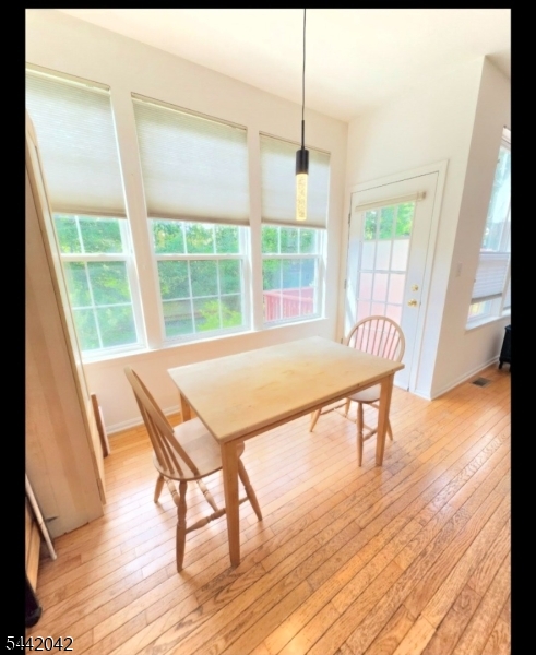 White House Station - Residential