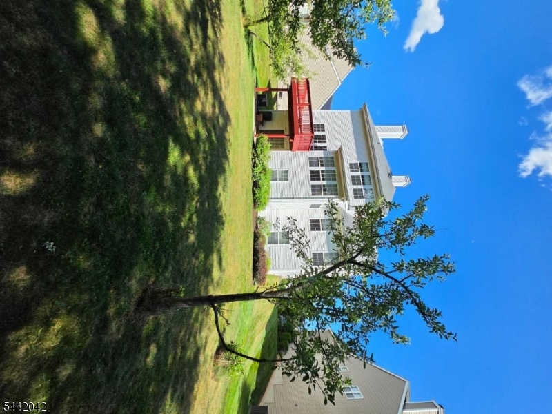 White House Station - Residential