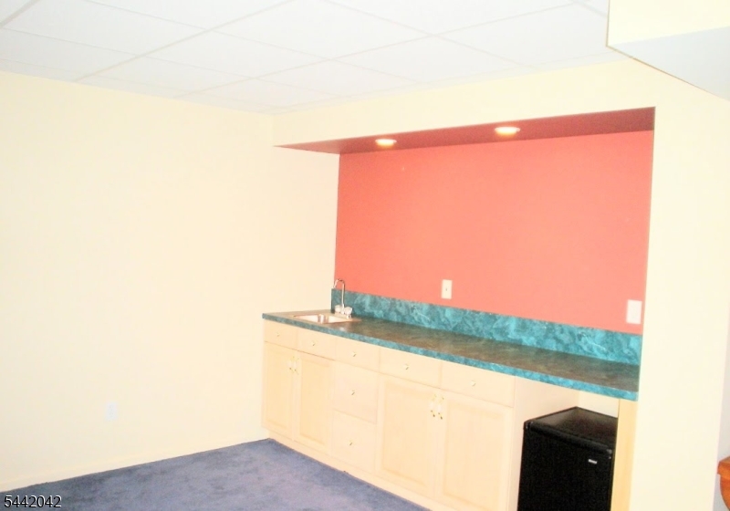 White House Station - Residential