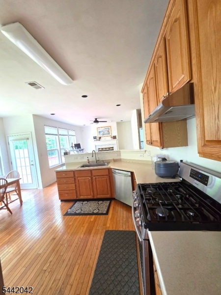 White House Station - Residential