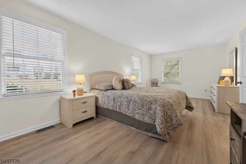 Spring Ridge - Residential